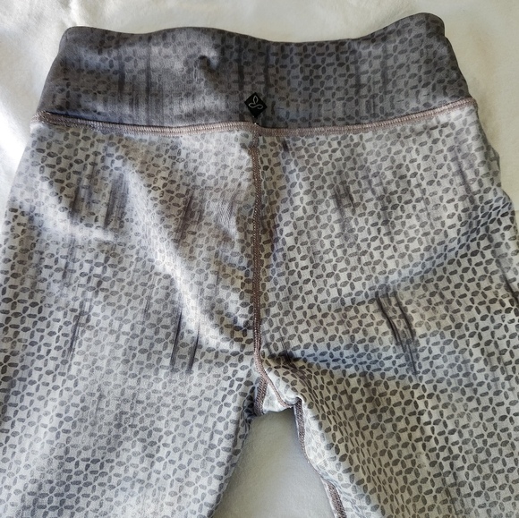 Prana yoga pants 3/4 length - Picture 5 of 7